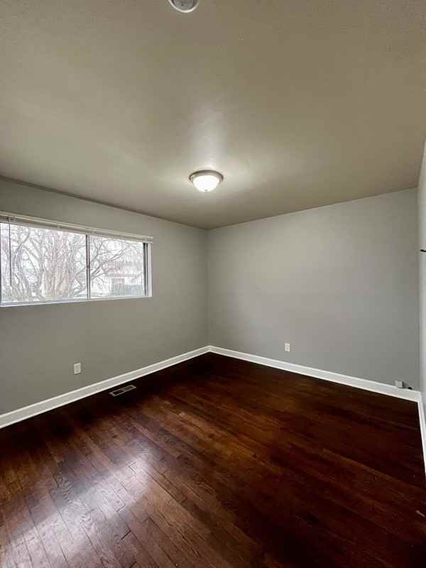 4656 Detroit St - Photo 7 of 14