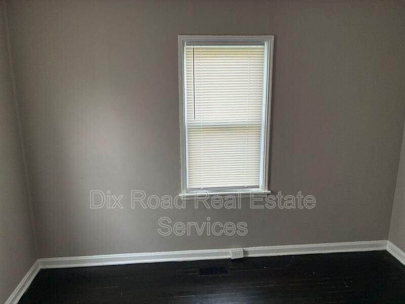 729 Cleverly Rd - Photo 7 of 17