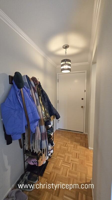 11010 Ne 68th St #627 - Photo 5 of 20