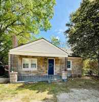 featured image of 1628 Murchison Rd