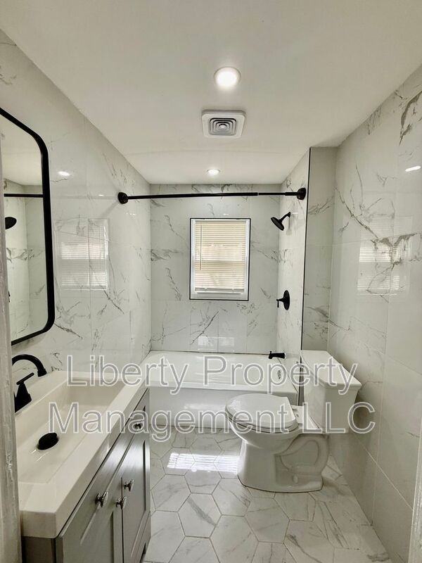 1628 Murchison Rd - Photo 5 of 16