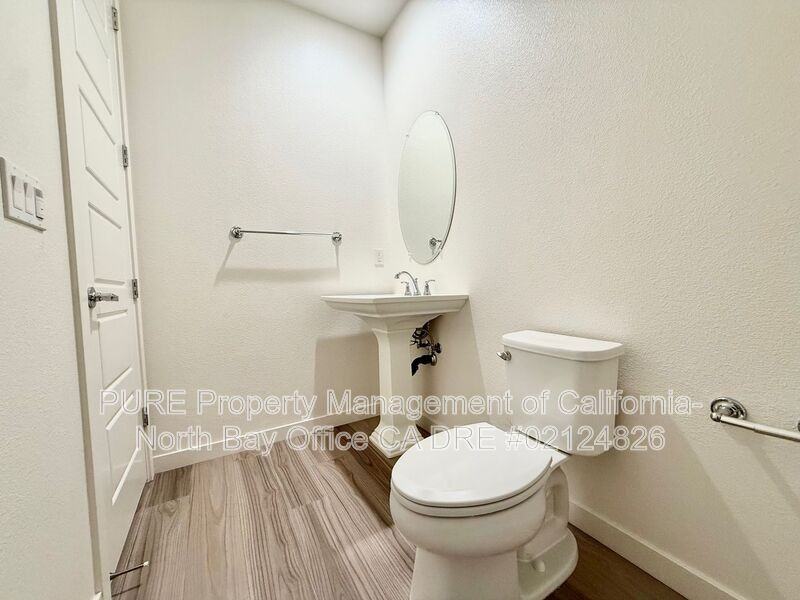 1823 Pico St - Photo 7 of 21
