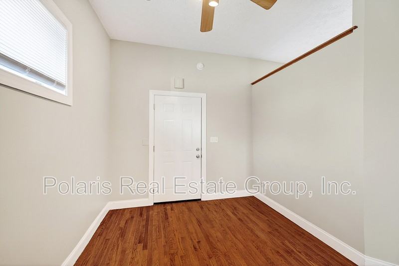 145 E 14th St - Photo 5 of 25