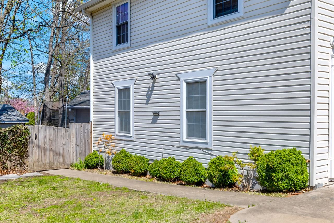 2650 Falmouth Ct - Photo 3 of 17
