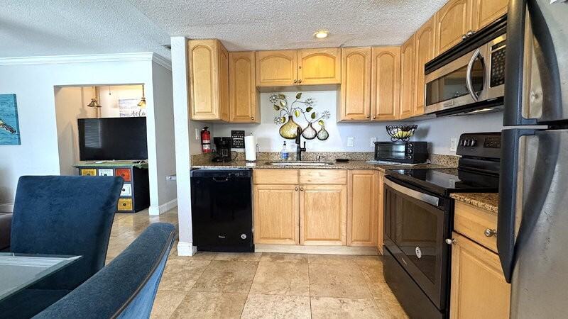 506 University Blvd #3 - Photo 2 of 11