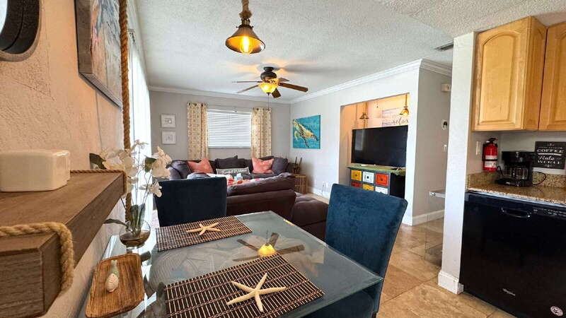 506 University Blvd #3 - Photo 5 of 11