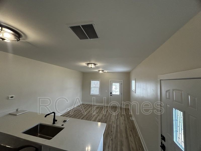 3453 E 26th St - Photo 6 of 17