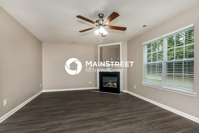 6519 Spanish Moss Ln - Photo 5 of 17