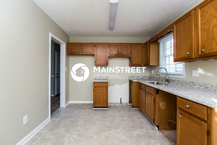 371 Indian Hills Dr - Photo 6 of 15