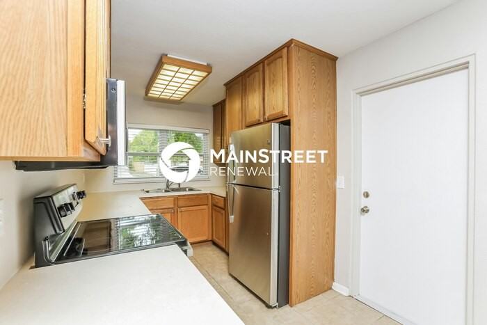 5730 Oleander Dr - Photo 5 of 15