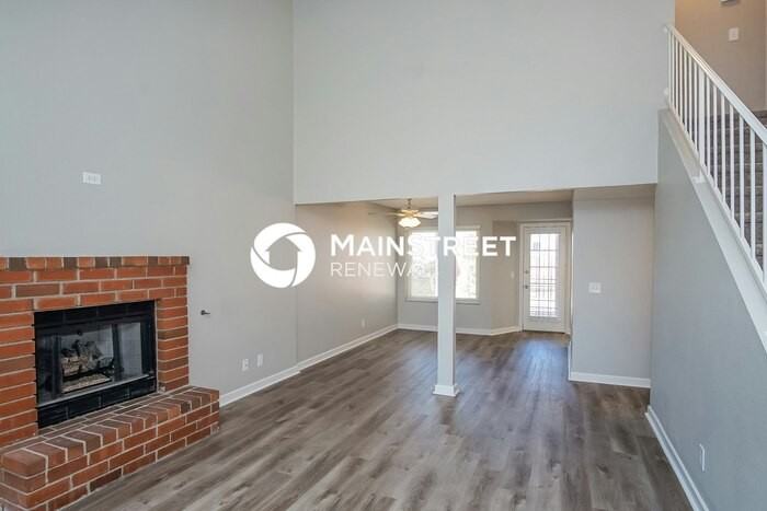 910 Clipper Dr - Photo 5 of 16