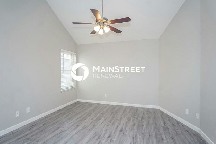910 Clipper Dr - Photo 7 of 16
