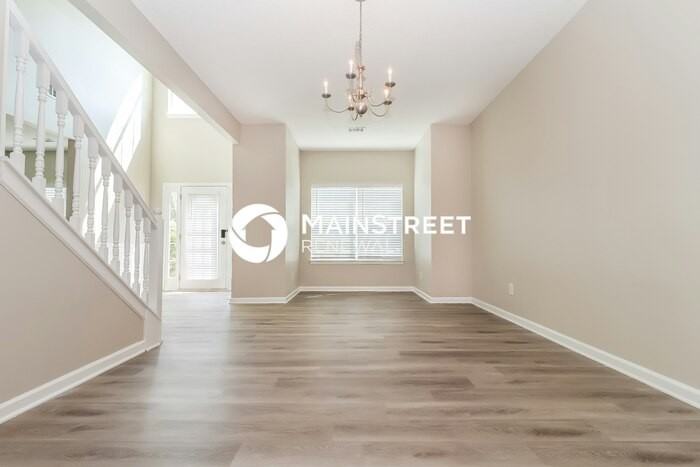 315 Wellsley Ln - Photo 5 of 17