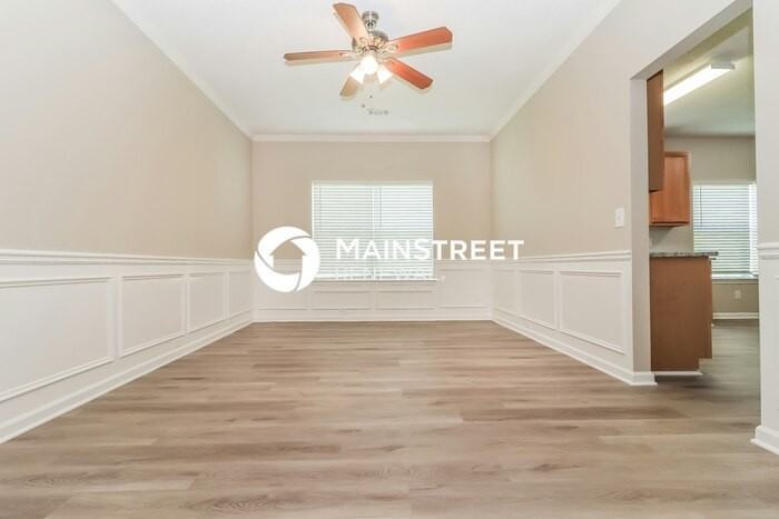 315 Wellsley Ln - Photo 6 of 17