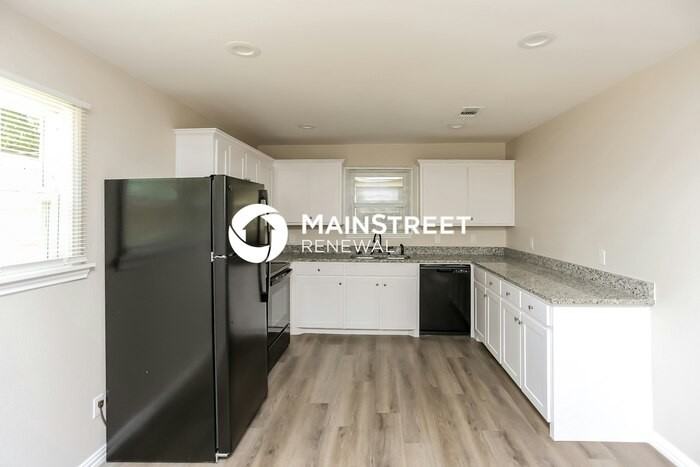 317 Worthy St - Photo 6 of 16