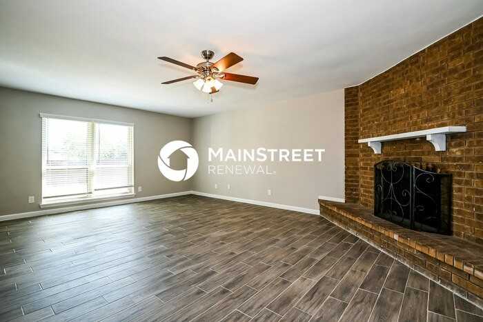 308 Rockcrest Dr - Photo 3 of 16