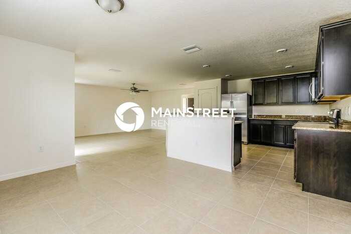 8245 Silverbell Loop - Photo 7 of 16