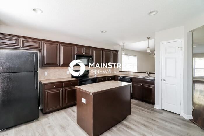 10529 Splitridge Ct - Photo 6 of 15