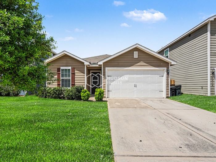 23022 Bellini Dr - Photo 2 of 26