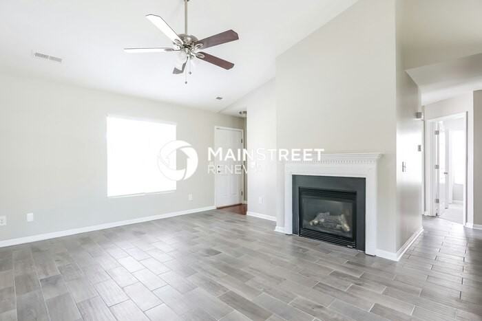 3250 Trenchard Ln - Photo 5 of 16