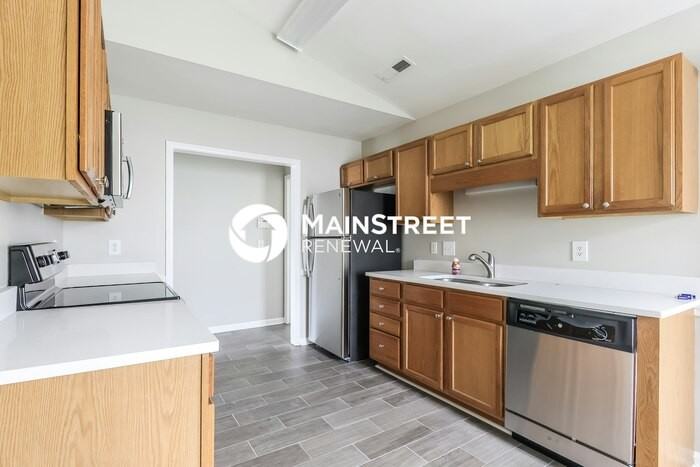 3250 Trenchard Ln - Photo 6 of 16