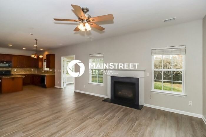 6431 Hermsley Rd - Photo 6 of 16