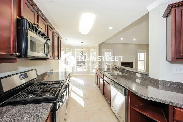 54 Pacific Ave - Photo 6 of 17