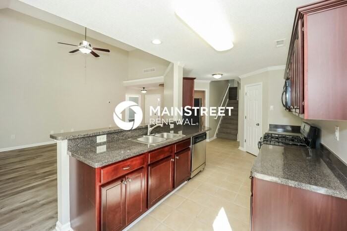 54 Pacific Ave - Photo 7 of 17