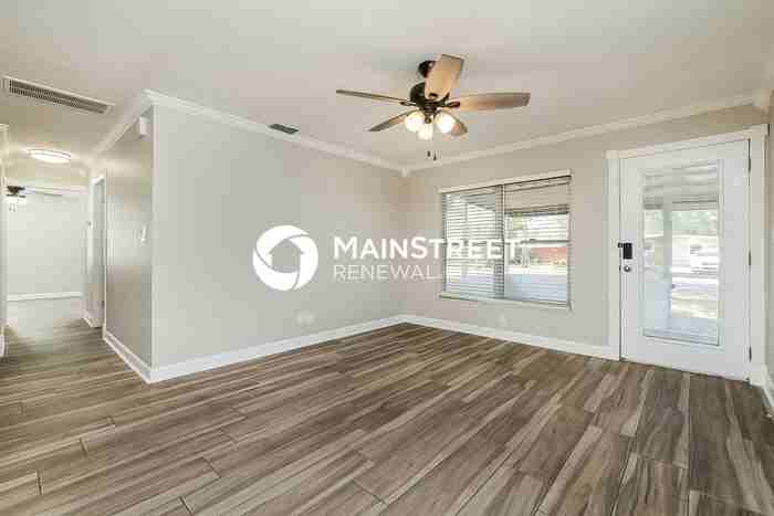 7213 Organdy Dr N - Photo 3 of 16