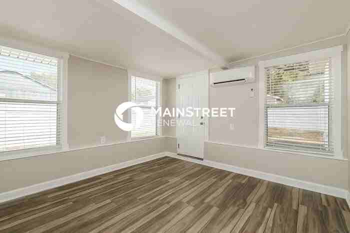 7213 Organdy Dr N - Photo 5 of 16