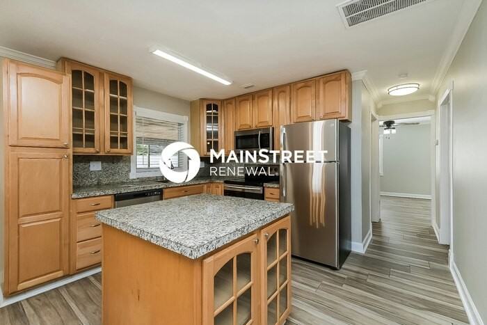 7213 Organdy Dr N - Photo 7 of 16