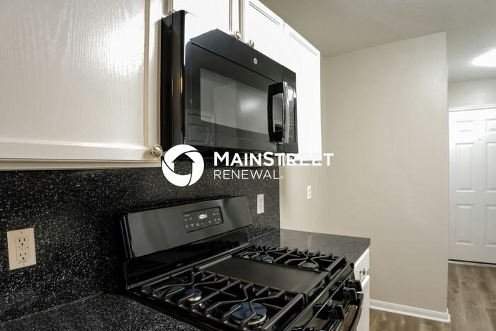 8206 Prairie Wind Ln - Photo 7 of 17