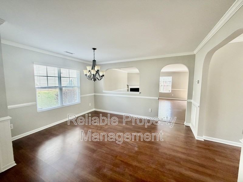 2418 Ferdinand Dr - Photo 7 of 21