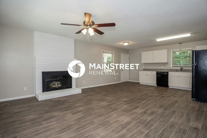 4542 Lisa Dr - Photo 4 of 16