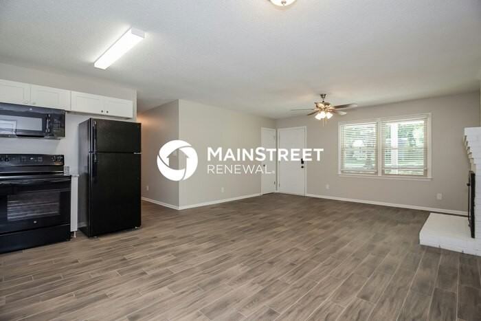 4542 Lisa Dr - Photo 6 of 16