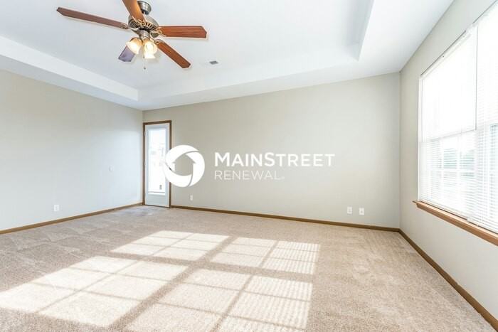 207 Palmer Ct - Photo 4 of 16