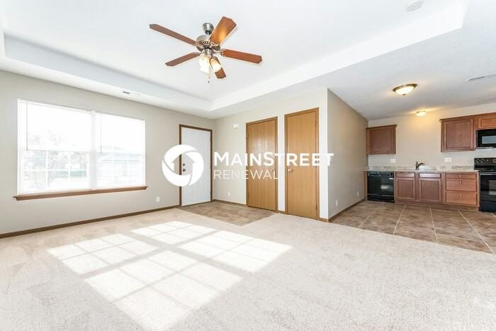 207 Palmer Ct - Photo 5 of 16