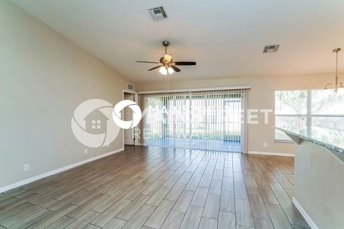 916 Nw 15th Ave - Photo 3 of 16