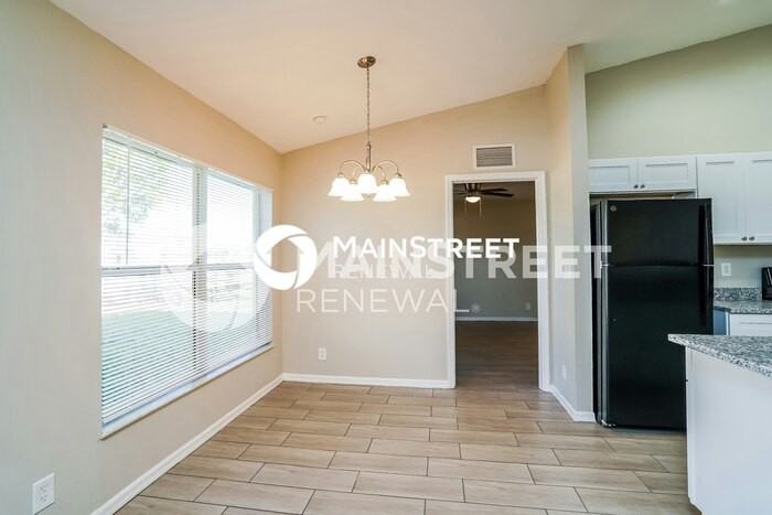 916 Nw 15th Ave - Photo 5 of 16