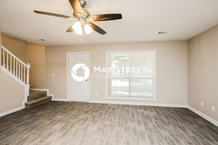 55 Windsong Dr - Photo 4 of 17