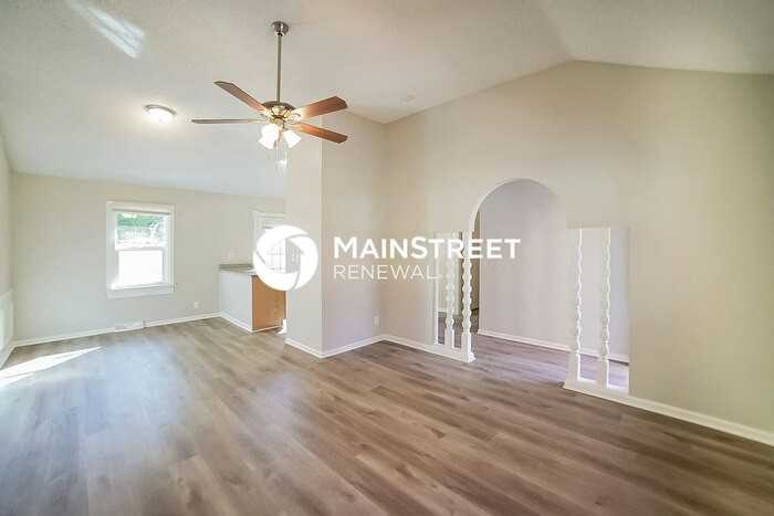 5209 S Cottage Ave - Photo 6 of 15