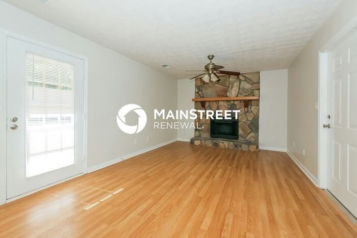 4595 Westminster Dr - Photo 3 of 17