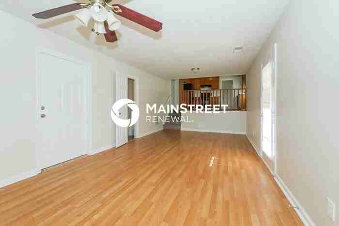 4595 Westminster Dr - Photo 4 of 17