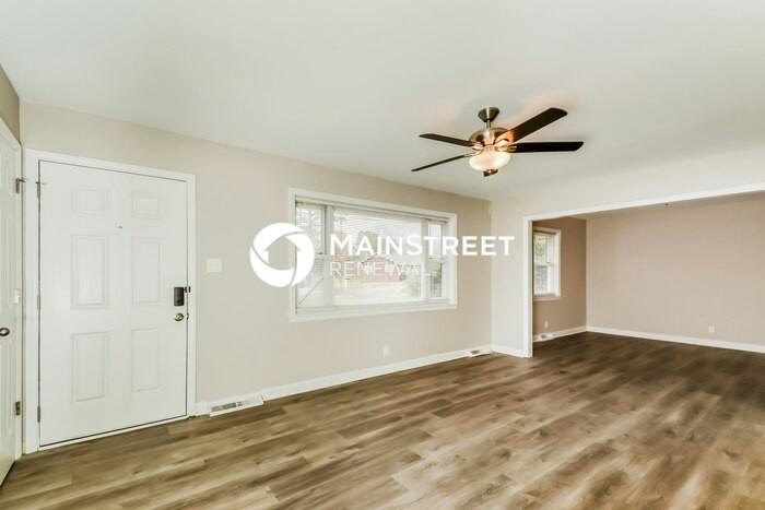 207 Breedlove Ave - Photo 4 of 17