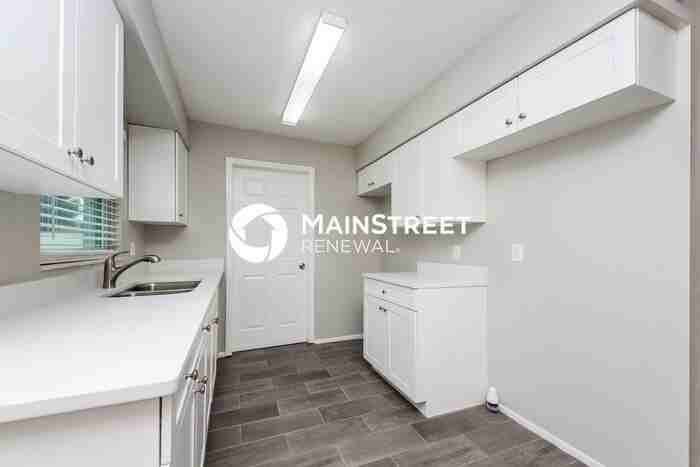 1008 Armada Ct - Photo 7 of 16