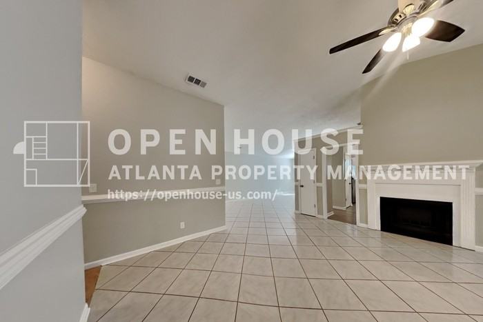 615 Paris Dr - Photo 4 of 23