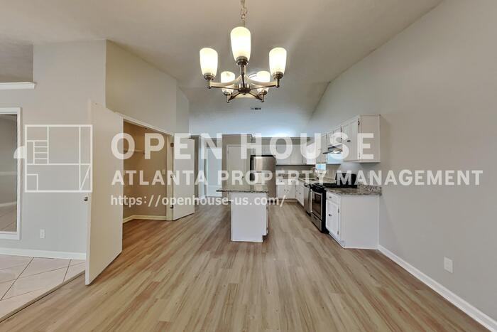 615 Paris Dr - Photo 7 of 23