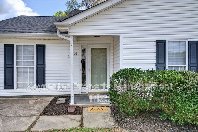 701 Ashcroft Rd - Photo 7 of 46