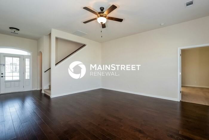 454 Bryce Canyon Way - Photo 2 of 15