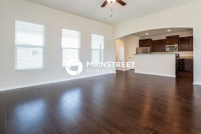 454 Bryce Canyon Way - Photo 3 of 15